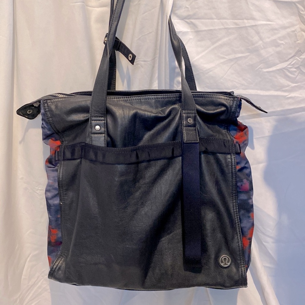 Lululemon Follow Your Bliss Bag Yoga Gym Travel Navy Metal Logo